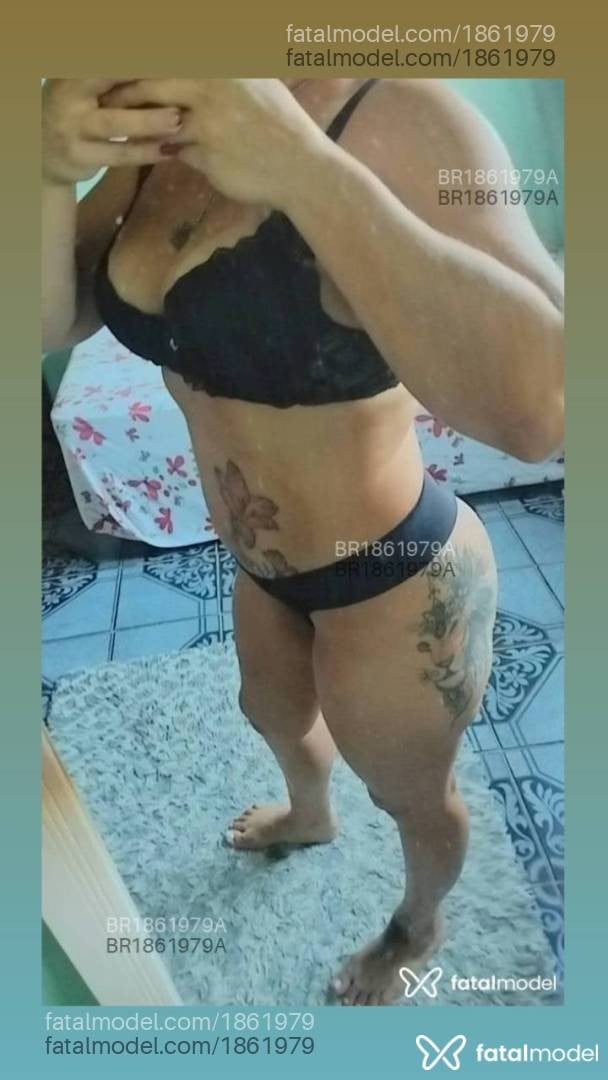 Acompanhante mulher morena (o) de olhos castanhos - Josiane