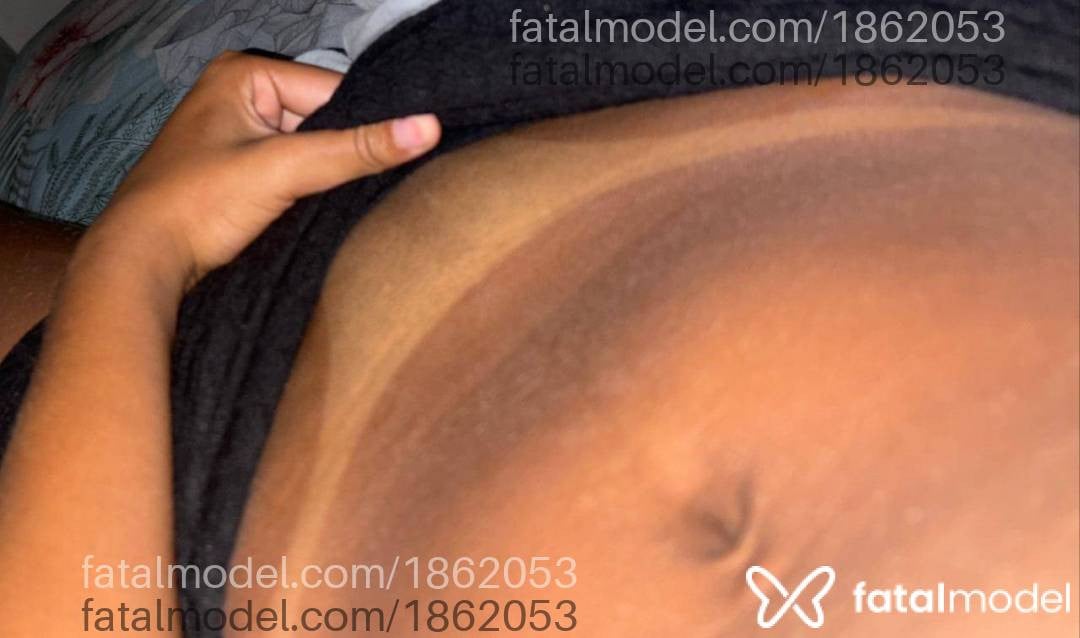 Acompanhante mulher morena (o) de olhos castanhos em Colatina Acompanhante mulher morena (o) de olhos castanhos em Colatina - Julia