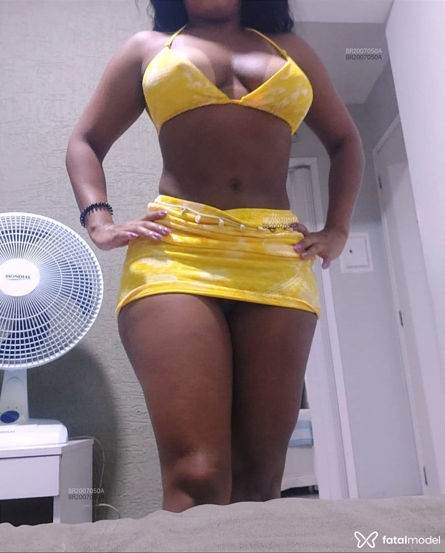 Acompanhante mulher com cabelo castanho de olhos castanhos em São Paulo Acompanhante mulher com cabelo castanho de olhos castanhos em São Paulo - Jaque