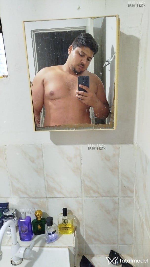 Acompanhante homem morena (o) de olhos castanhos em Pouso Alegre Acompanhante homem morena (o) de olhos castanhos em Pouso Alegre - JMarques