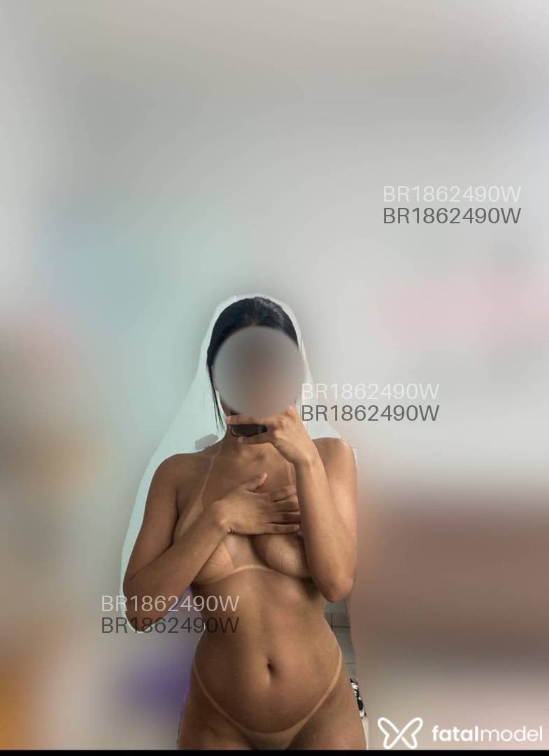 Acompanhante mulher morena (o) de olhos castanhos em Belo Horizonte - Isabela