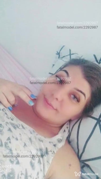 Acompanhante mulher loira (o) de olhos azuis - Júlia