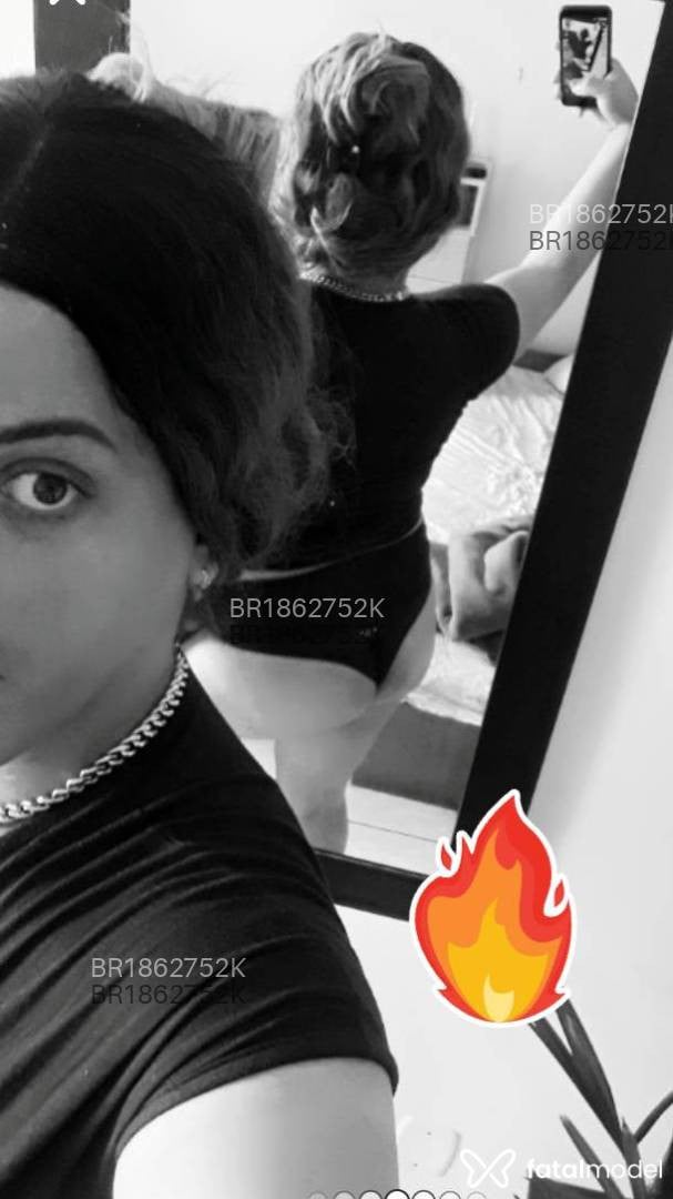 Acompanhante mulher trans loira (o) de olhos castanhos em Caxias do Sul - Liana