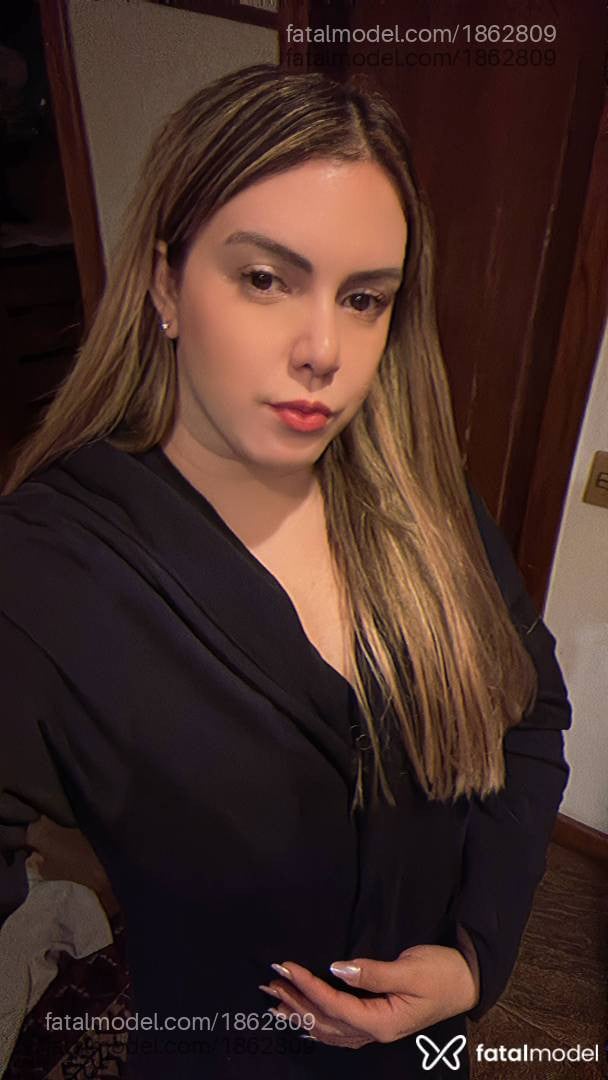 Acompanhante mulher trans loira (o) de olhos mel em Virtual - Angel