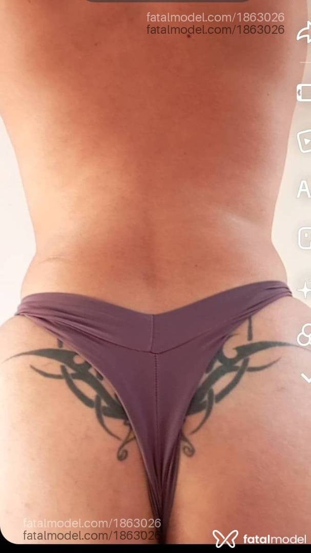 Acompanhante mulher com cabelo castanho de olhos pretos - Gaby Santos