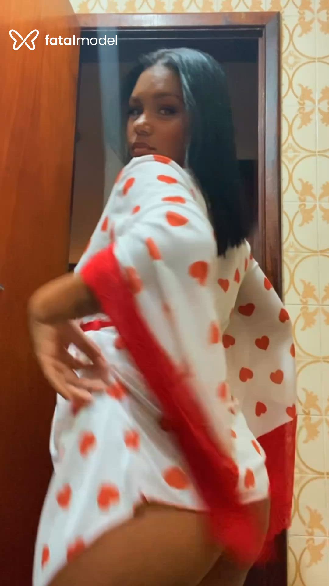 Acompanhante mulher morena (o) de olhos castanhos em Juiz de Fora Acompanhante mulher morena (o) de olhos castanhos em Juiz de Fora - Melissa