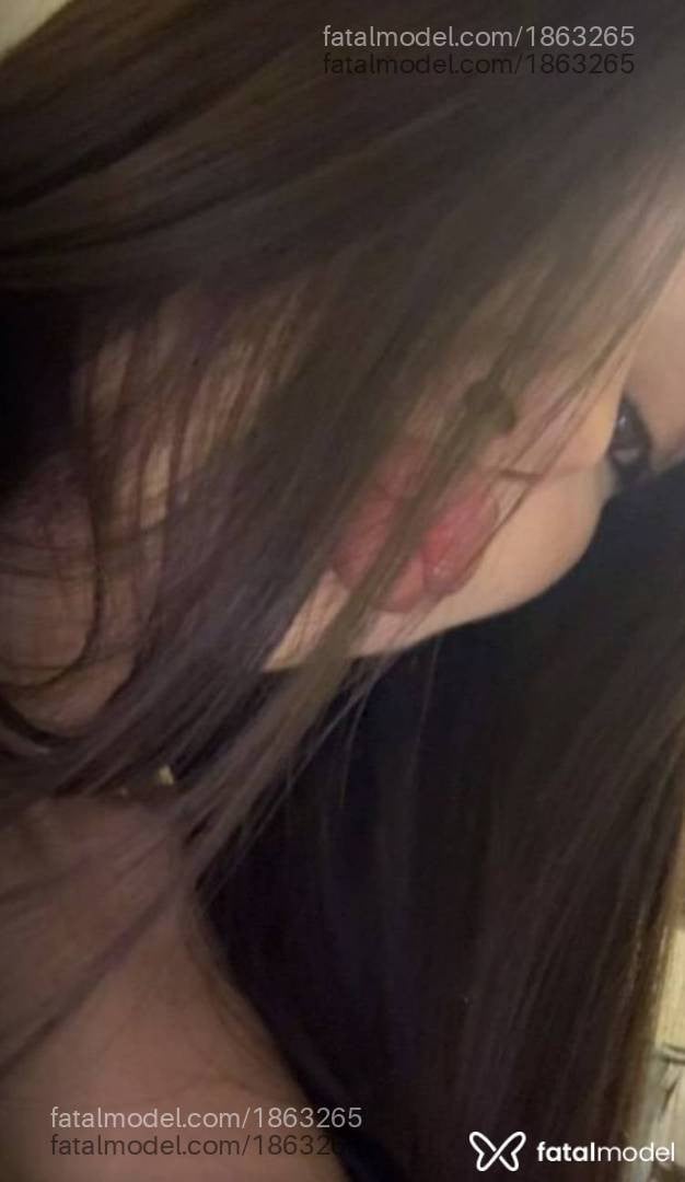 Acompanhante mulher com cabelo castanho de olhos castanhos em Tailândia - Mayara Santos