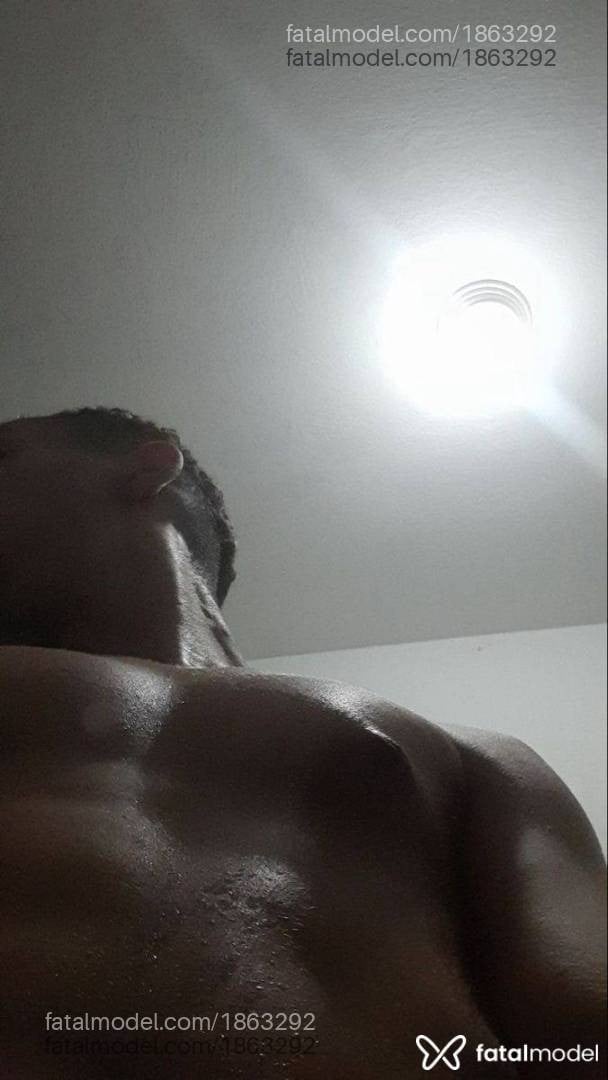 Acompanhante homem morena (o) de olhos mel - Santos Acompanhante homem morena (o) de olhos mel - Santos