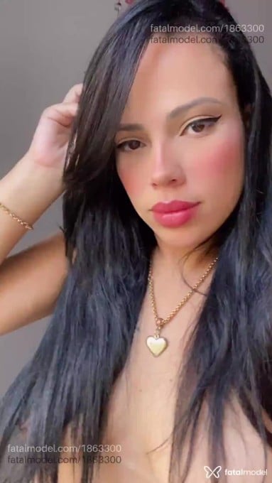 Acompanhante mulher com cabelo castanho de olhos castanhos em Sinop - Beatriz Noru