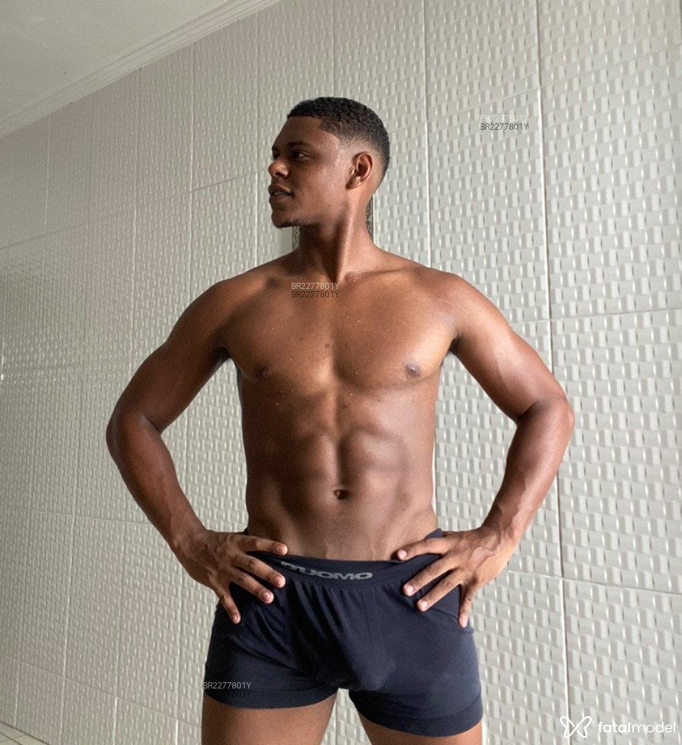Acompanhante homem morena (o) de olhos castanhos em Rio de Janeiro Acompanhante homem morena (o) de olhos castanhos em Rio de Janeiro - Black