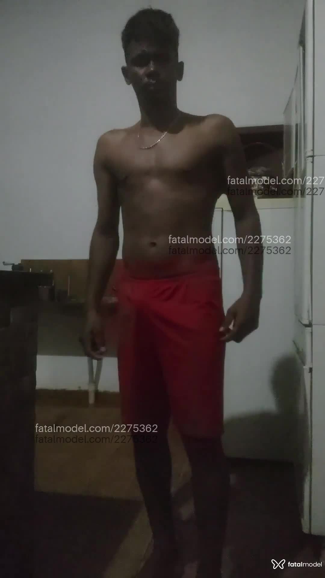 Acompanhante homem morena (o) de olhos castanhos em Goiânia - Walisson