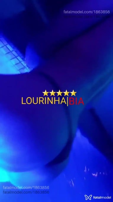 Acompanhante mulher trans loira (o) de olhos castanhos em Itabuna - Lourinha Bia