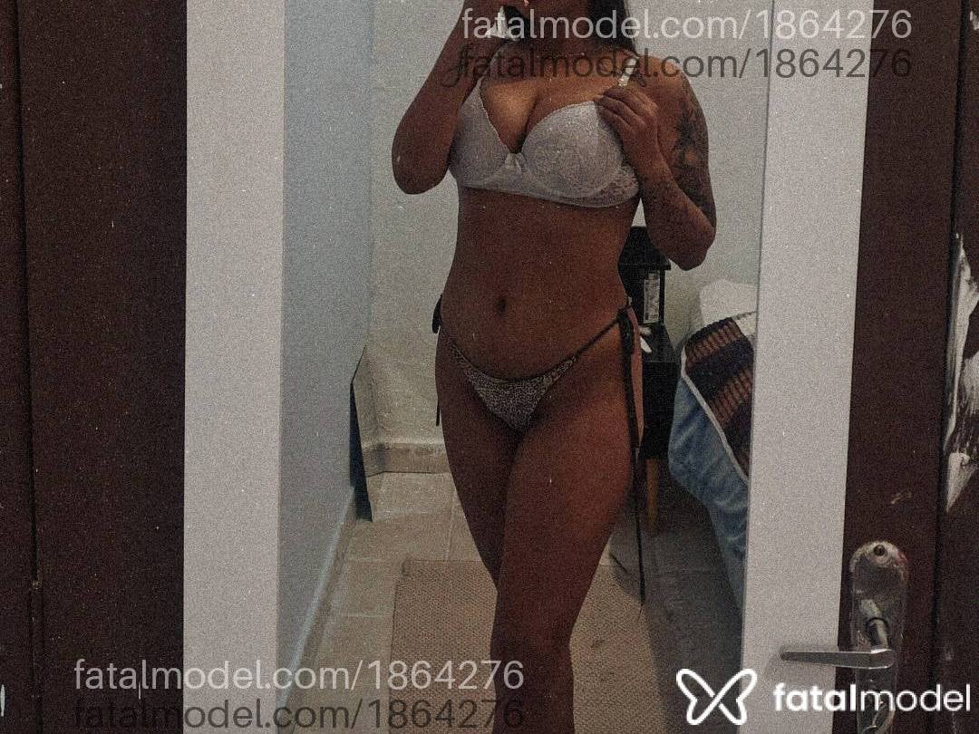 Acompanhante mulher morena (o) de olhos pretos em Tijucas - Sther