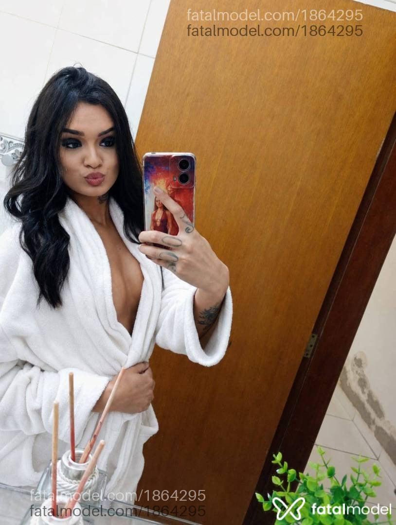 Acompanhante mulher morena (o) de olhos castanhos em Taubaté Acompanhante mulher morena (o) de olhos castanhos em Taubaté - Anna