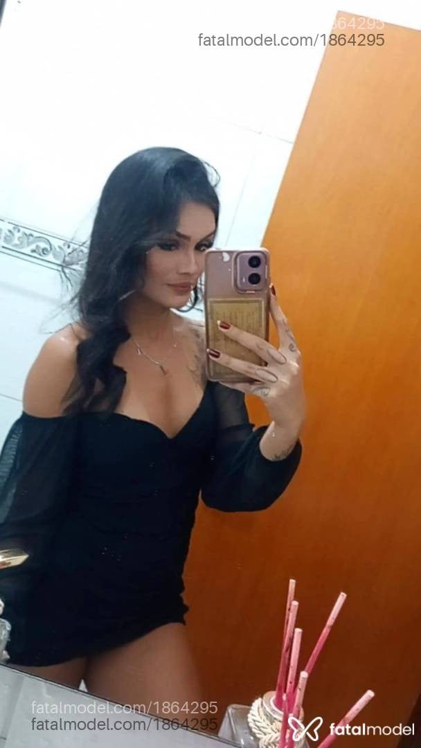 Acompanhante mulher morena (o) de olhos castanhos - Anna