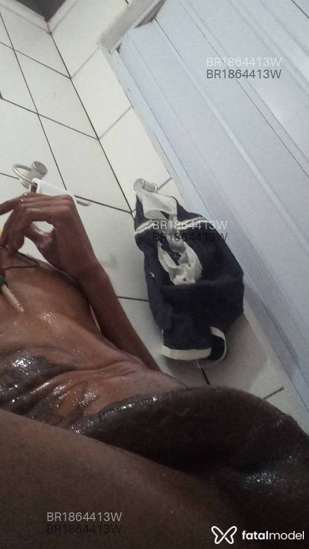 Acompanhante homem morena (o) de olhos castanhos em Salvador - Johnatan