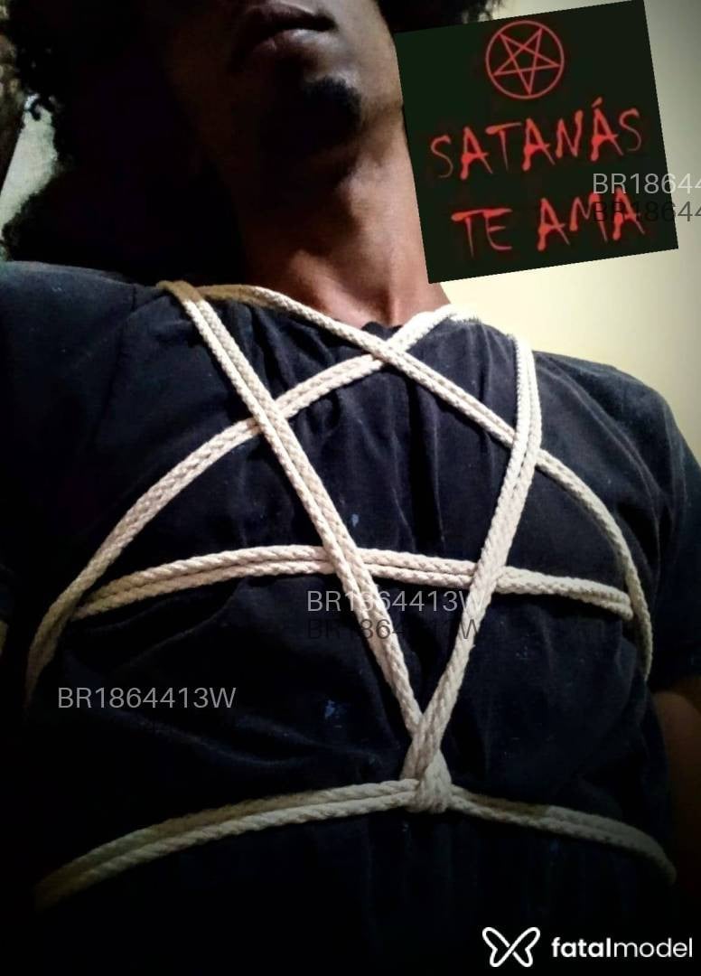Acompanhante homem morena (o) de olhos castanhos em Salvador - Johnatan