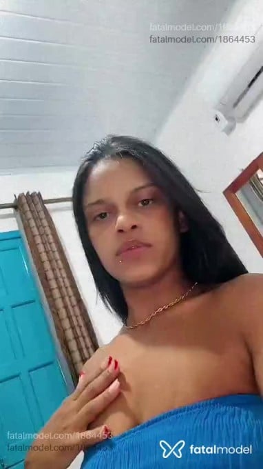 Acompanhante mulher morena (o) de olhos pretos em Capelinha - Flávia