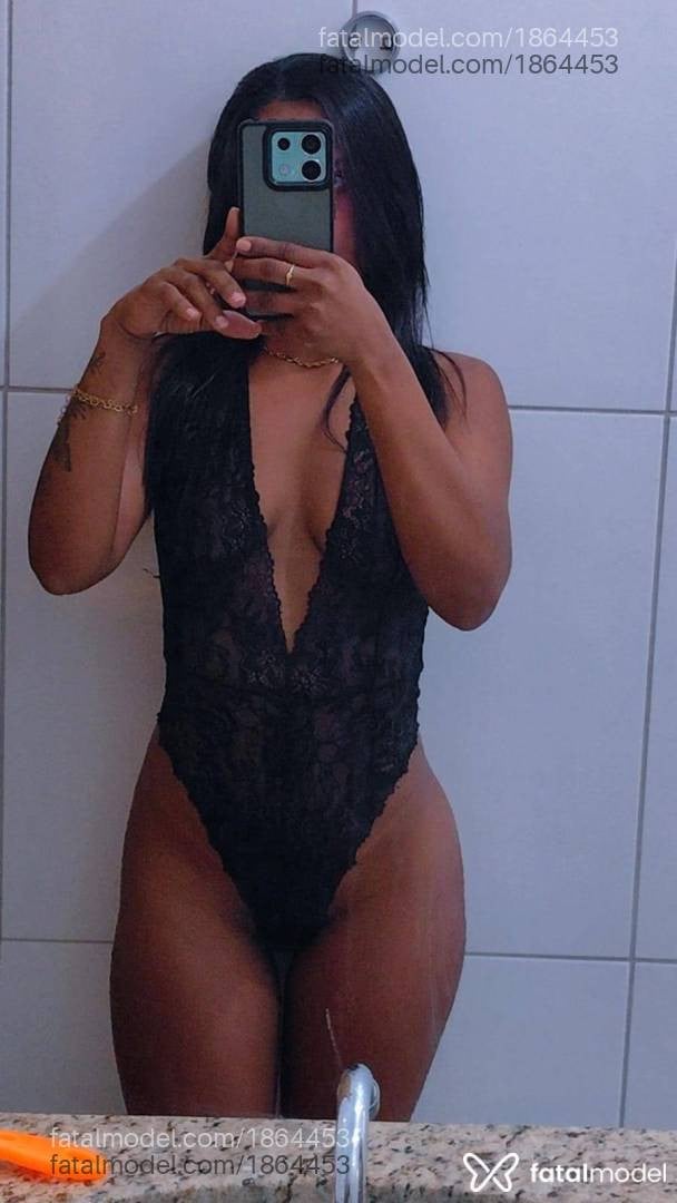 Acompanhante mulher morena (o) de olhos pretos em Capelinha - Flávia