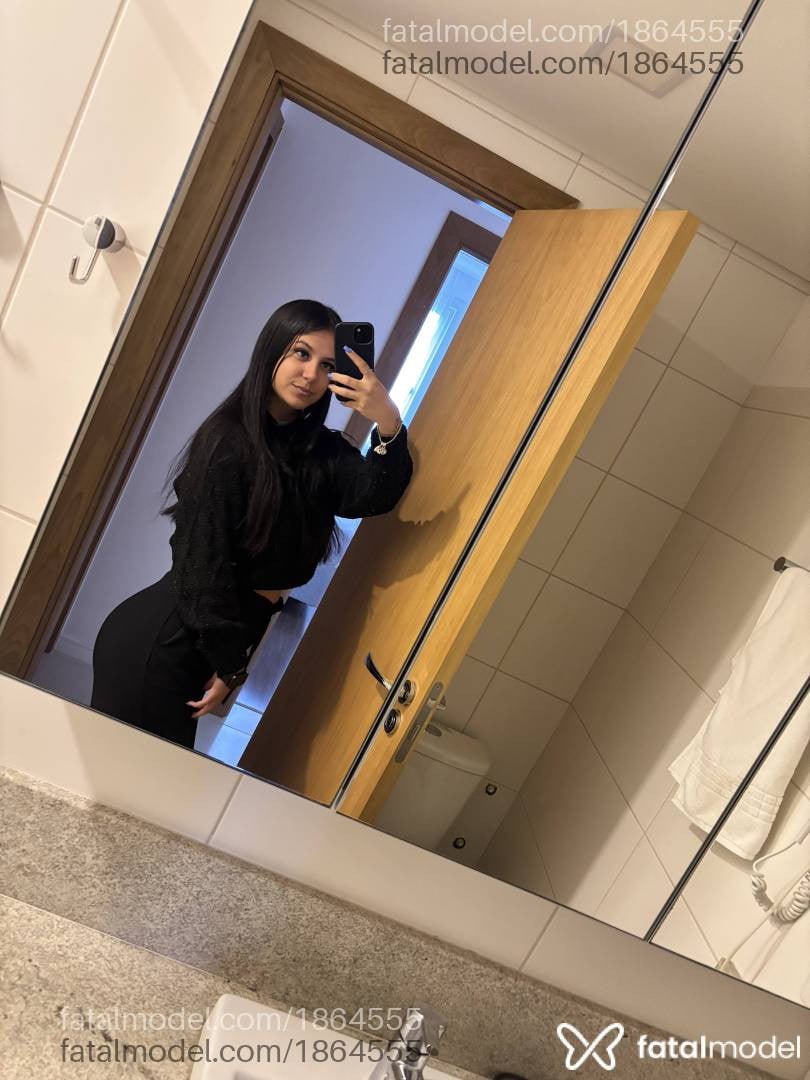 Acompanhante mulher morena (o) de olhos castanhos em Chapecó - Júlia