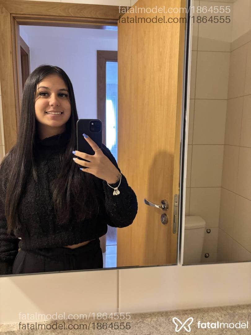 Acompanhante mulher morena (o) de olhos castanhos em Chapecó - Júlia
