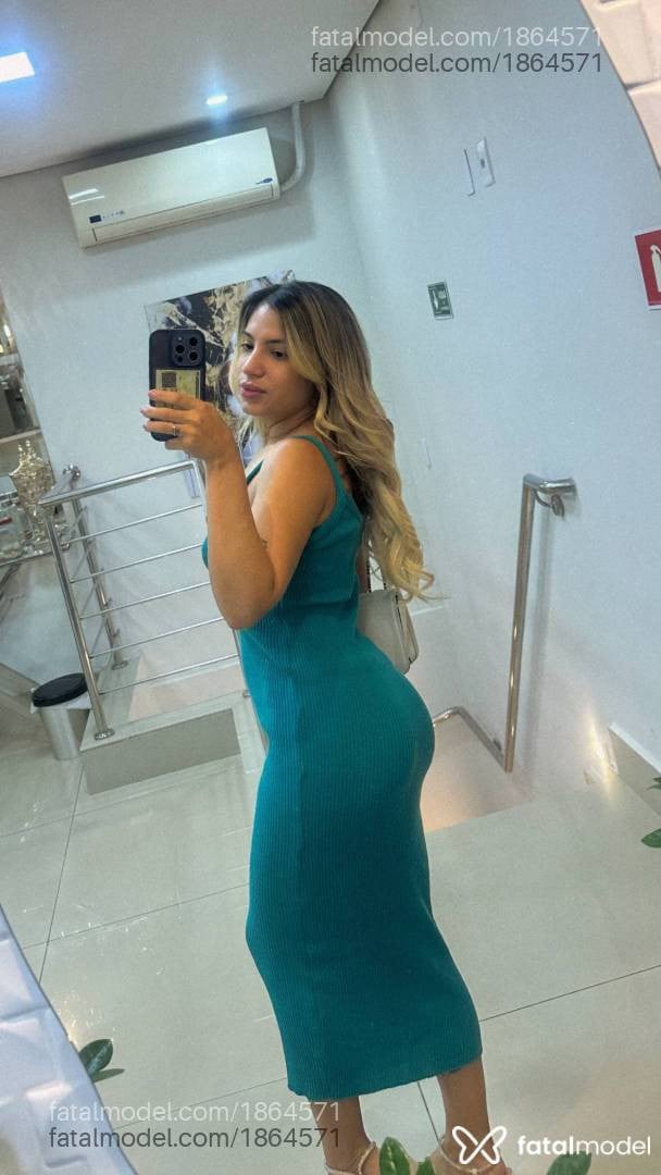 Acompanhante mulher com cabelo castanho de olhos castanhos - Dessa Acompanhante mulher com cabelo castanho de olhos castanhos - Dessa