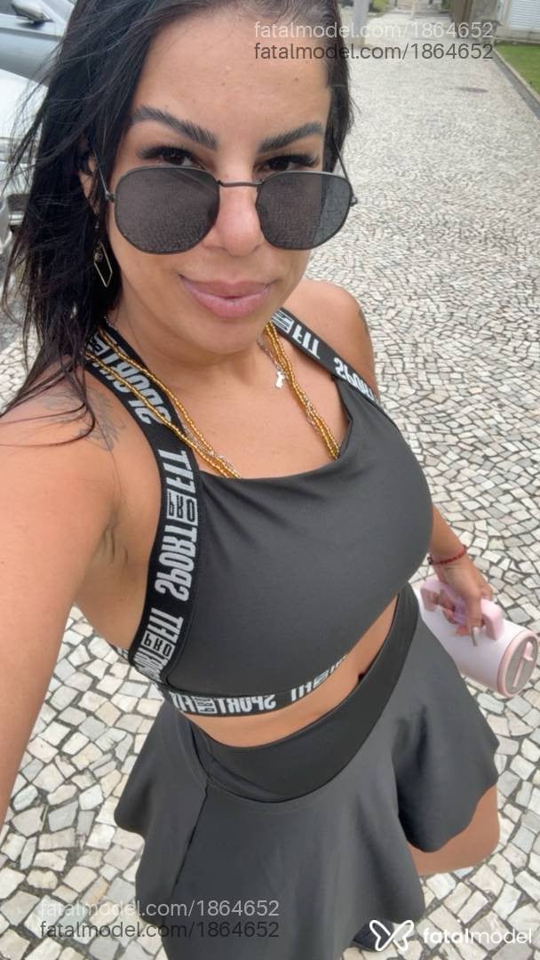 Acompanhante mulher morena (o) de olhos castanhos - Amanda