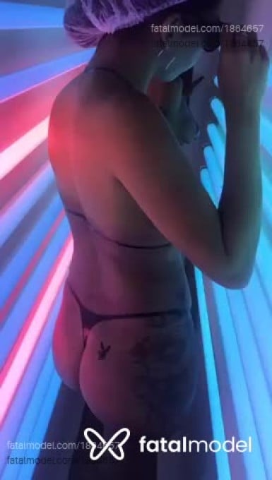 Acompanhante mulher morena (o) de olhos pretos - Emilly