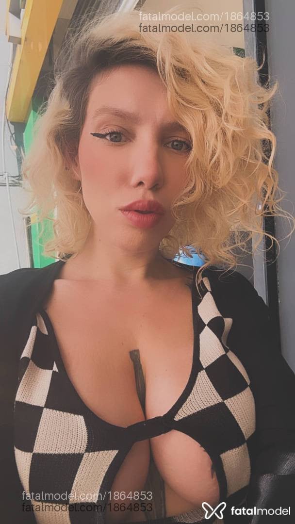 Acompanhante mulher loira (o) de olhos azuis em Campinas - Gio Lovlace