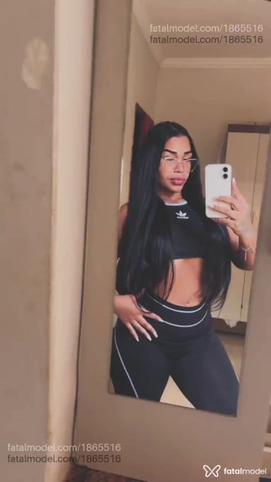 Acompanhante mulher morena (o) de olhos pretos em Rio Claro - Scarlat