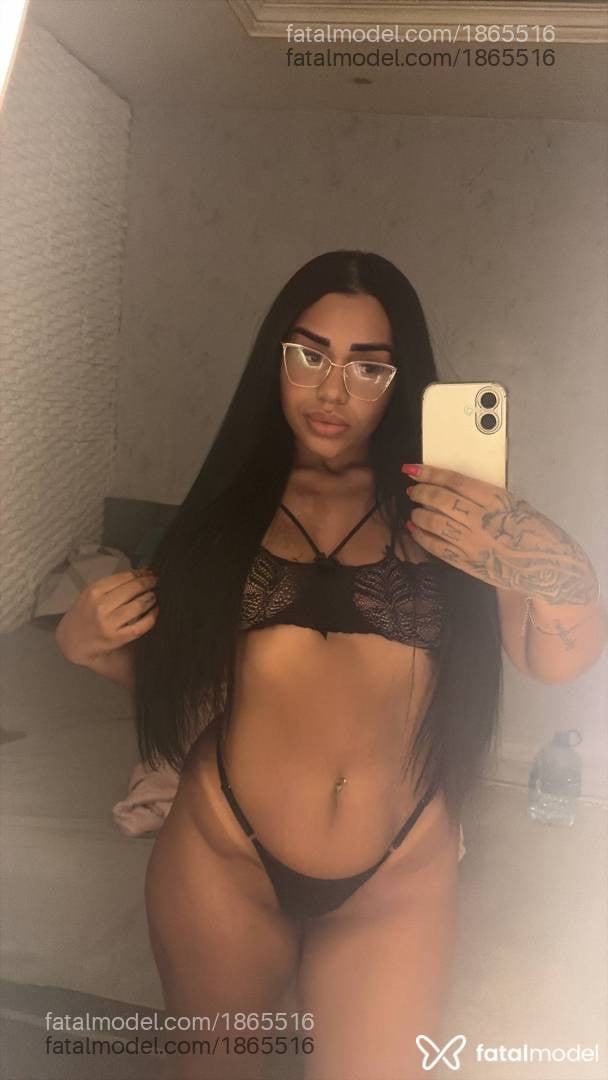 Acompanhante mulher morena (o) de olhos pretos em Rio Claro - Scarlat