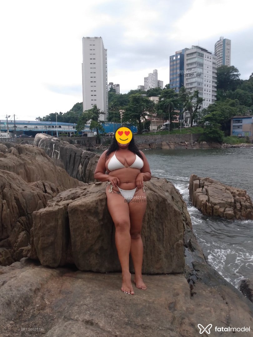 Acompanhante mulher com cabelo castanho de olhos castanhos em Santos Acompanhante mulher com cabelo castanho de olhos castanhos em Santos - Catherine Amorim