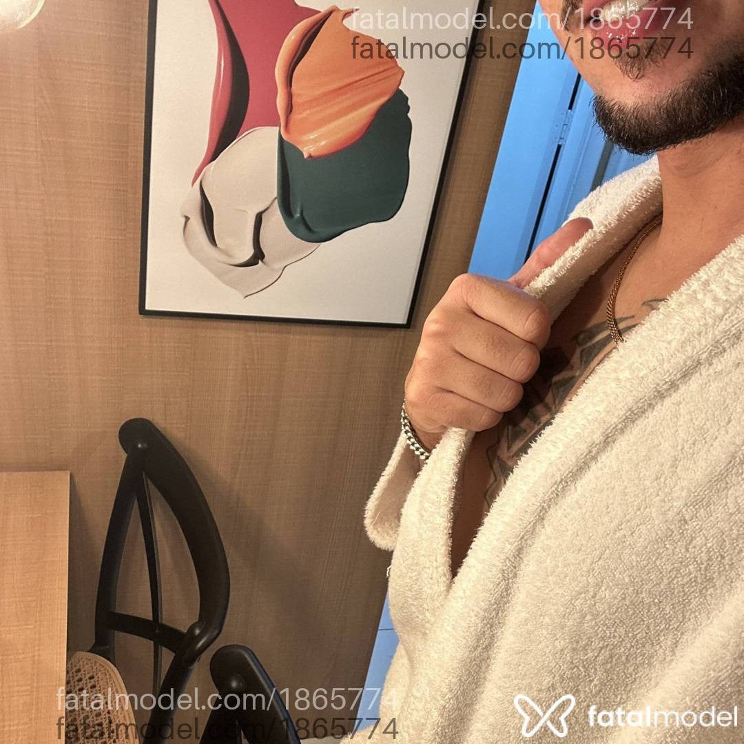 Acompanhante homem morena (o) de olhos mel em Rio de Janeiro - Denver Muniz