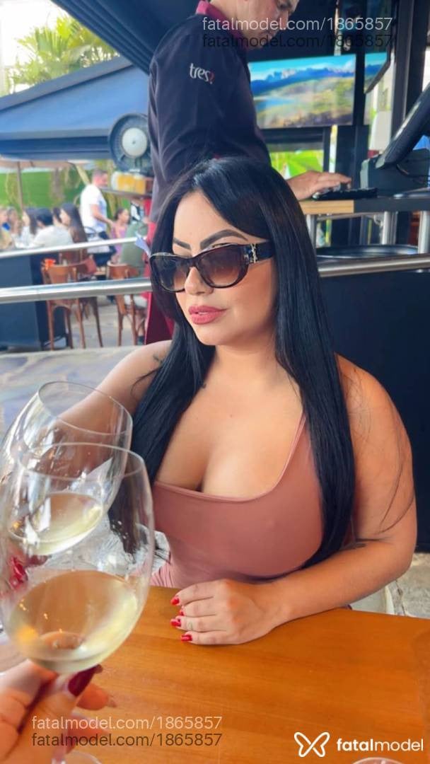 Acompanhante mulher morena (o) de olhos castanhos - Lorena Ferraz