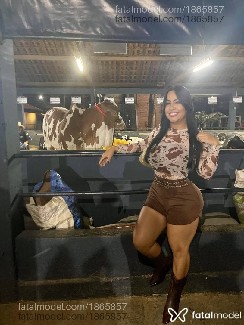 Acompanhante mulher morena (o) de olhos castanhos - Lorena Ferraz