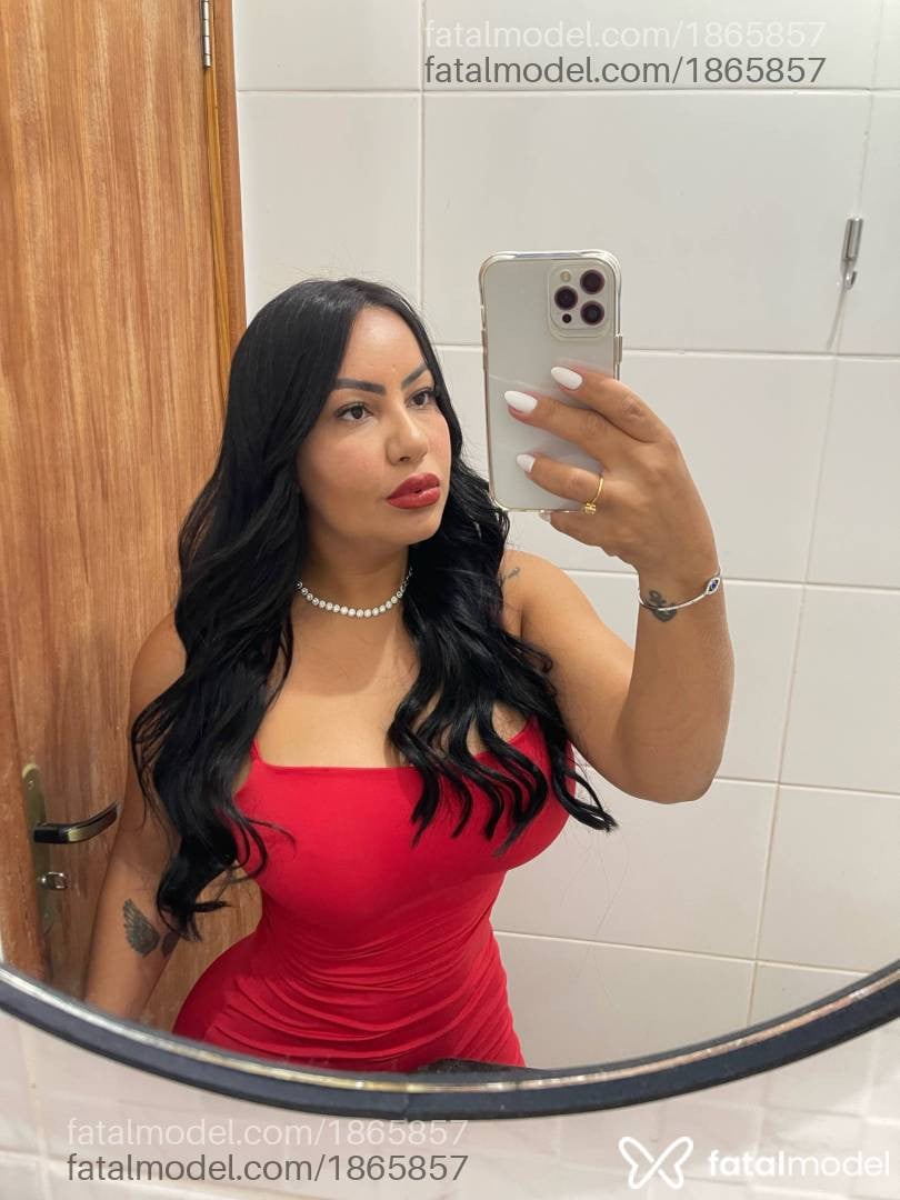 Acompanhante mulher morena (o) de olhos castanhos em Araxá - Lorena Ferraz