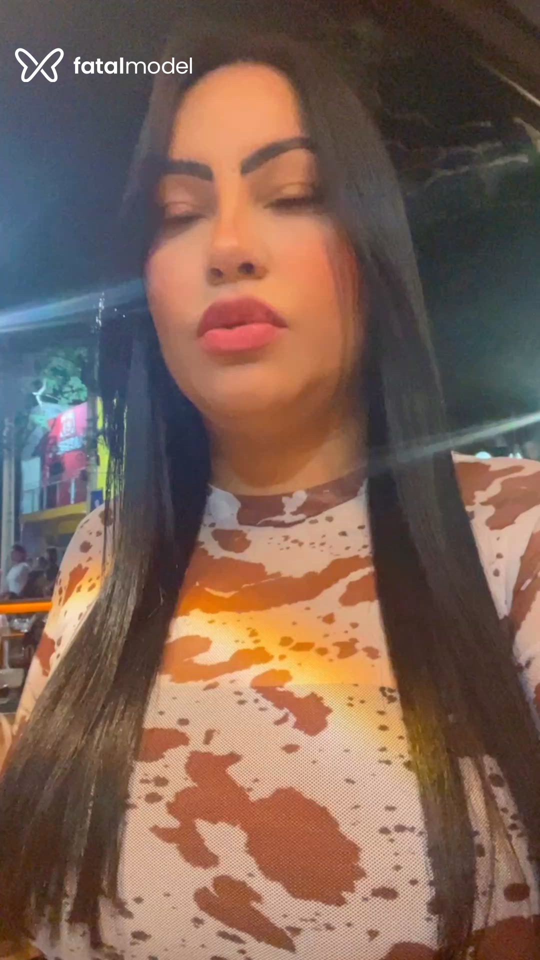 Acompanhante mulher morena (o) de olhos castanhos em Caldas Novas - Lorena Ferraz