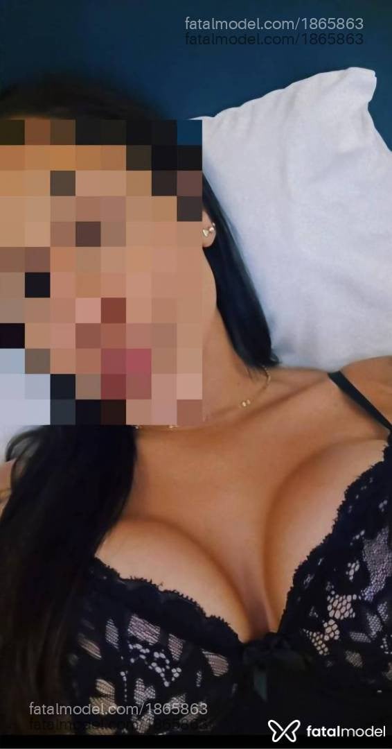 Acompanhante mulher morena (o) de olhos pretos - Maitê