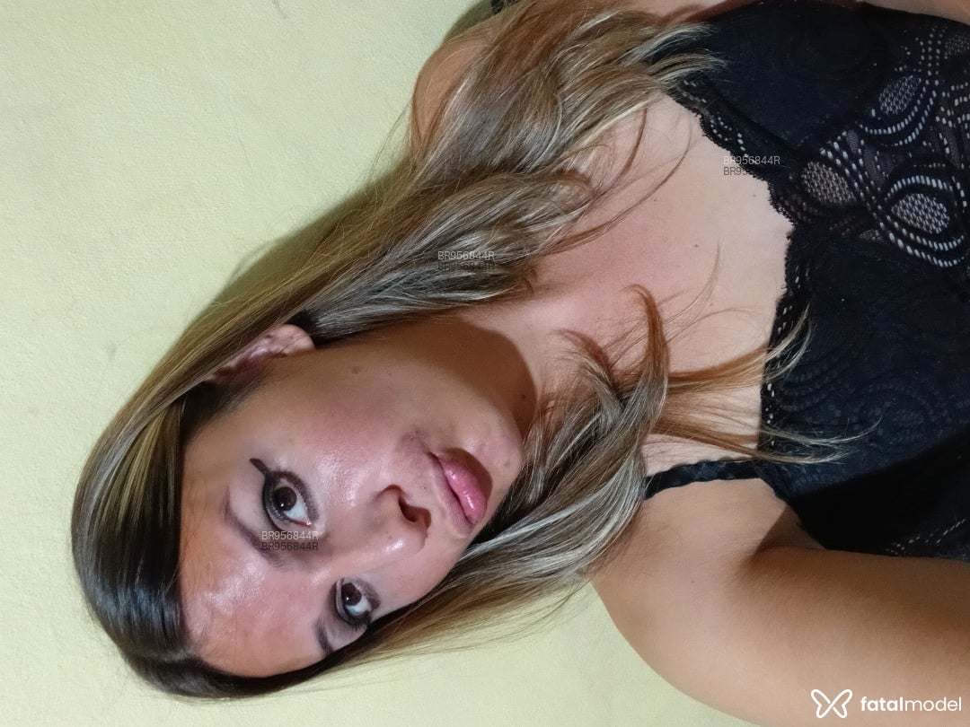 Acompanhante mulher trans loira (o) de olhos castanhos em São Leopoldo - Patrícia