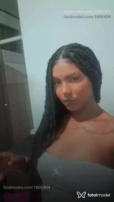 Acompanhante mulher morena (o) de olhos pretos em Goiânia - Giovanna