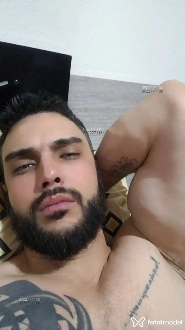 Acompanhante homem com cabelo castanho de olhos castanhos - Bruno Rocha