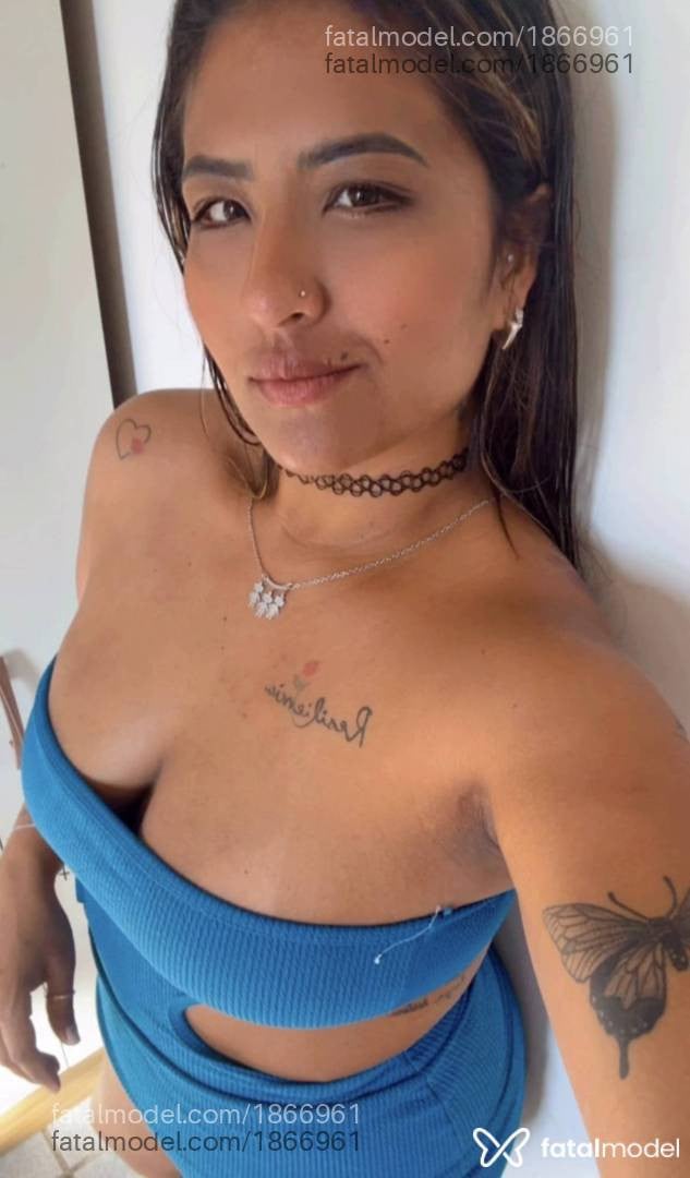 Acompanhante mulher morena (o) de olhos pretos - Taty