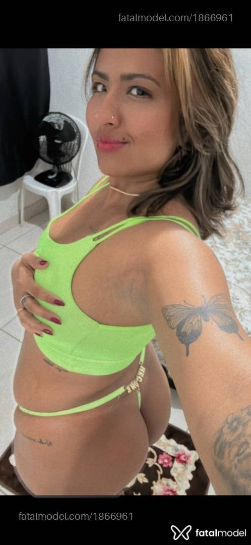 Acompanhante mulher morena (o) de olhos pretos - Taty