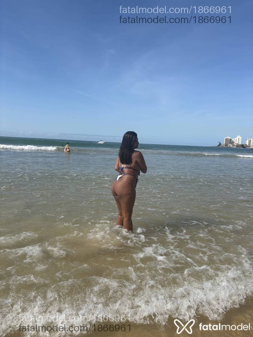 Acompanhante mulher morena (o) de olhos pretos - Taty