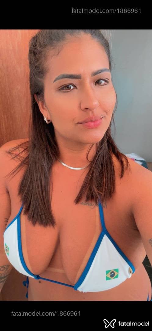 Acompanhante mulher morena (o) de olhos pretos - Taty