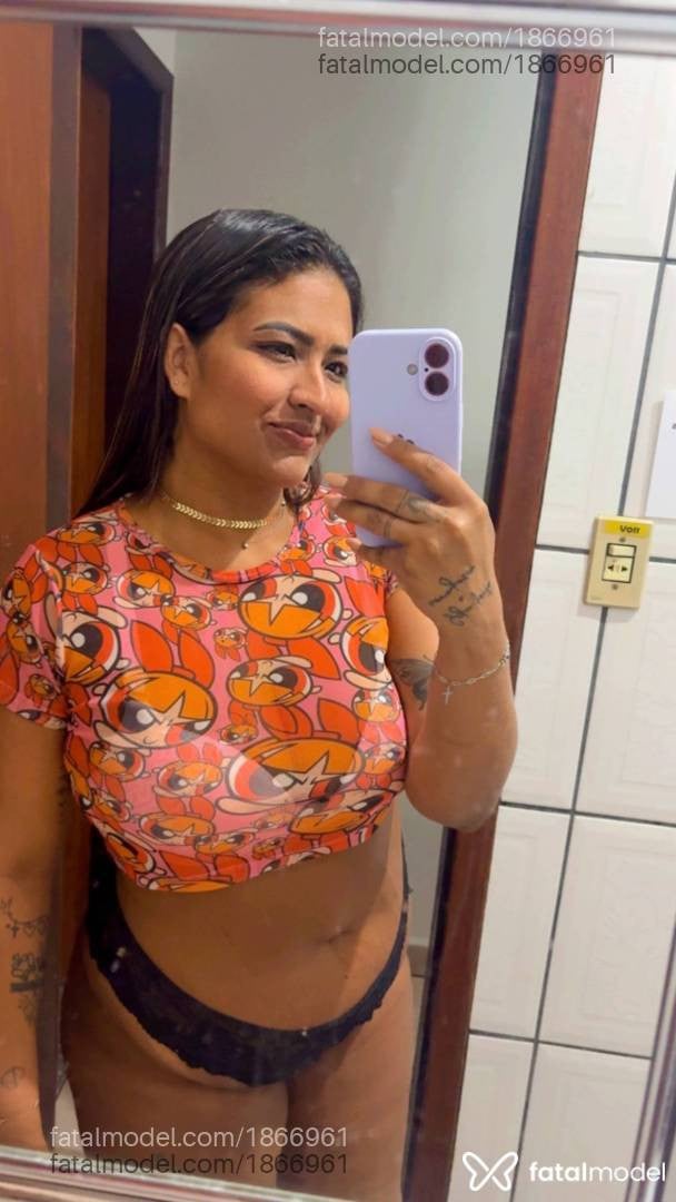 Acompanhante mulher morena (o) de olhos pretos - Taty