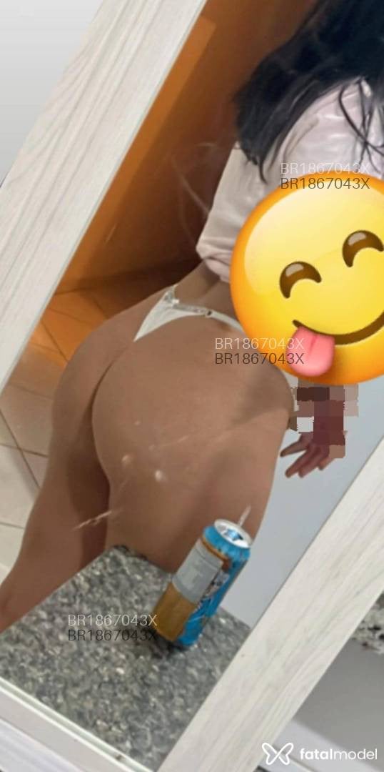 Acompanhante mulher com cabelo castanho de olhos castanhos em Aparecida de Goiânia - Larissa