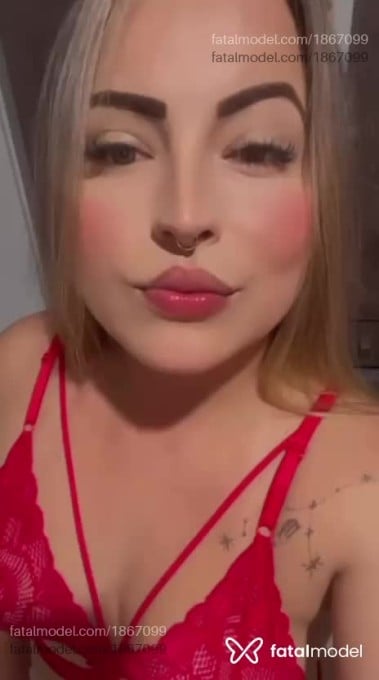 Acompanhante mulher loira (o) de olhos verdes em Florianópolis - Isabelle
