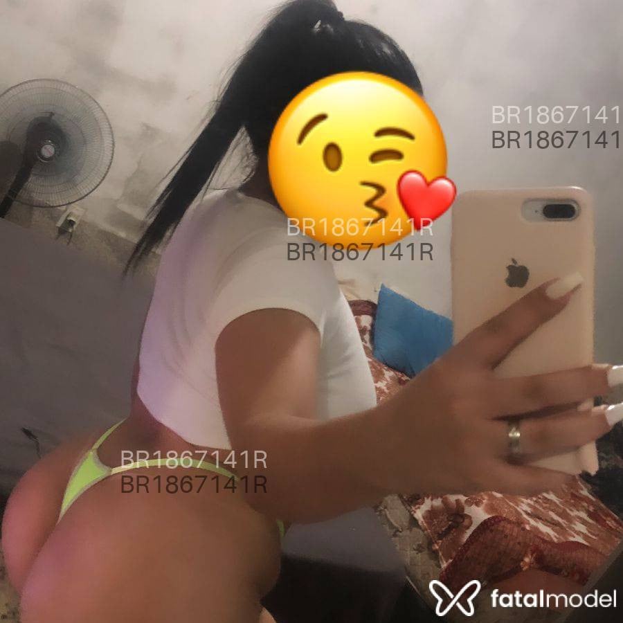 Acompanhante mulher morena (o) de olhos pretos em Tramandaí - Camila