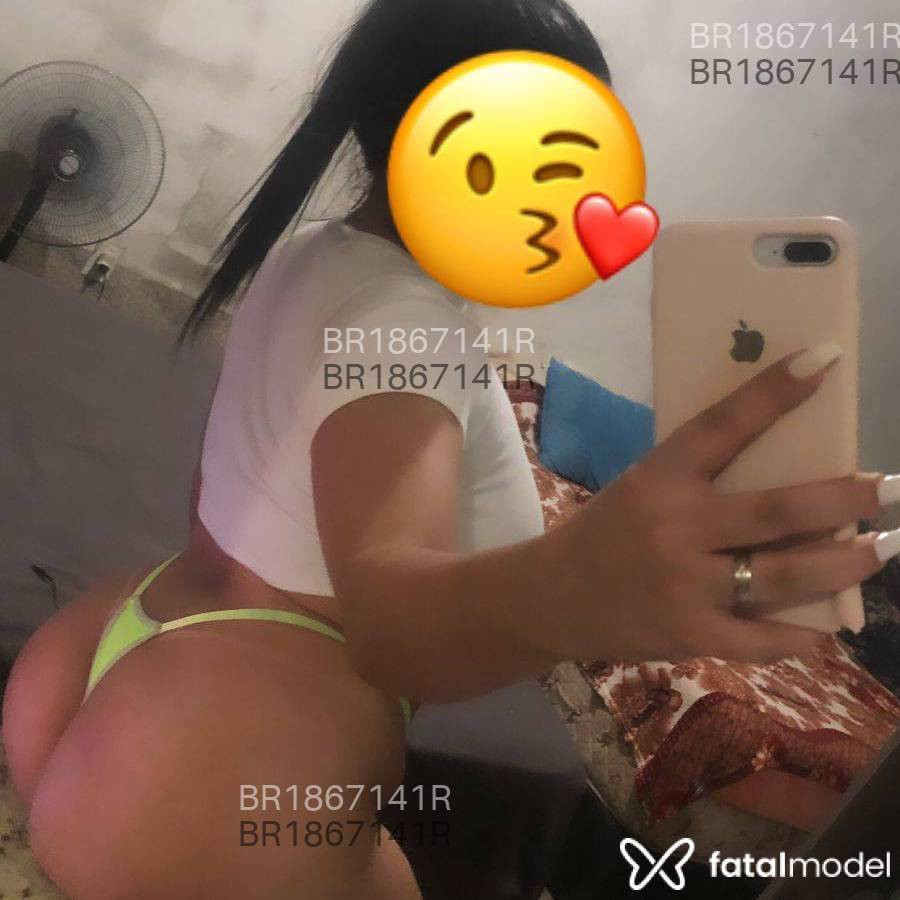 Acompanhante mulher morena (o) de olhos pretos em Tramandaí - Camila